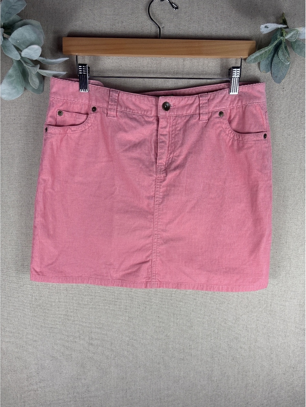 Vineyard Vines > Pink Corduroy Mini skirt 10